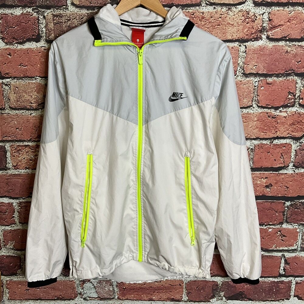Nike Sportswear Windrunner Mens M Jacket Outdoor Running Volt Neon 917809-043
